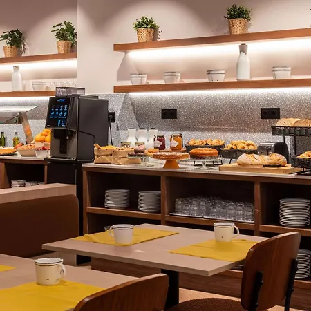 Hotel Ibis Styles Centro 3*