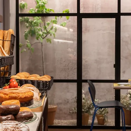 Ibis Styles Ramiro I Hotel 3*