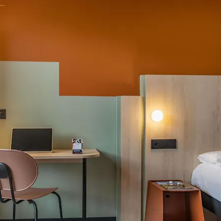 Ibis Styles Centro Hotel 3*