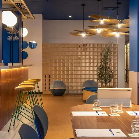 Ibis Styles Centro 3*