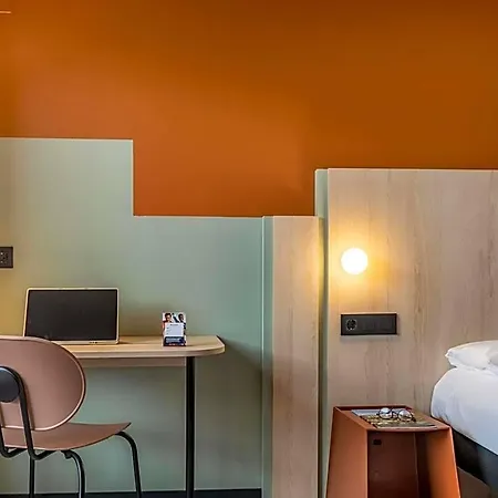 Ibis Styles Centro 3*