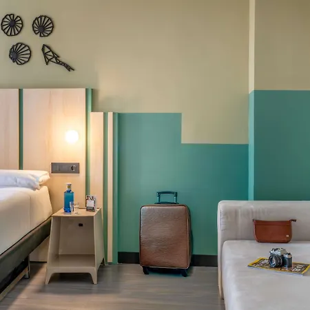 Ibis Styles Centro 3*