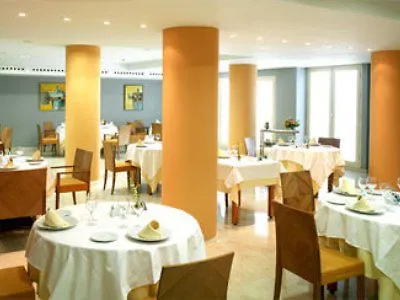 Ibis Styles Centro ホテル